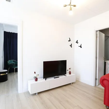 Amazing Flat With Superb View In Kartal איסטמבול