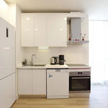 Amazing Flat With Superb View In Kartal דירה *