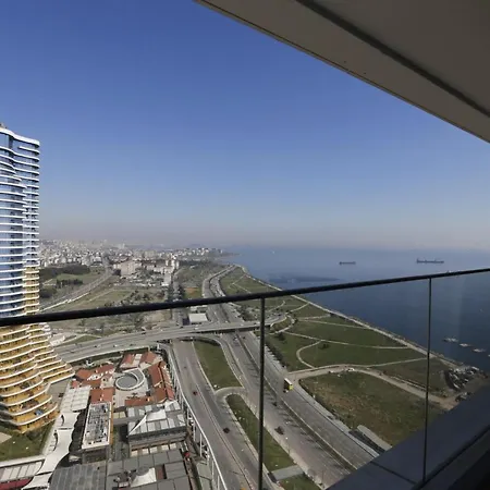 Amazing Flat With Superb View In Kartal